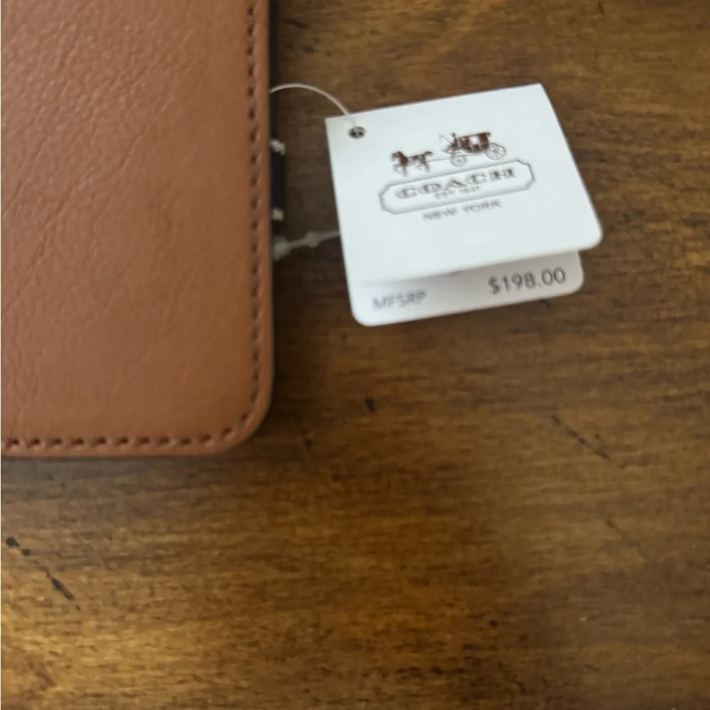 COACH Elegant Brown Leather IPad Case NWT MSRP $198